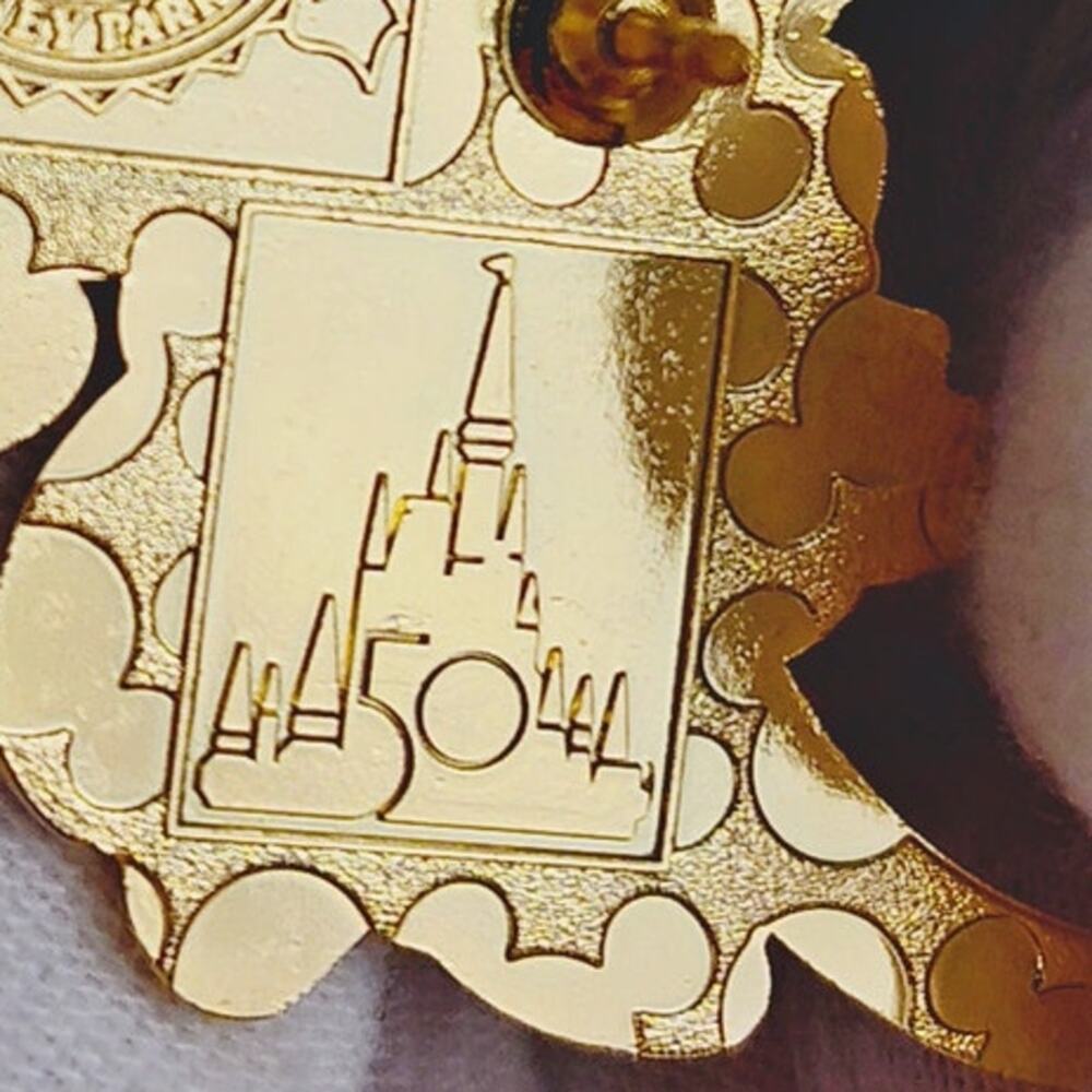 Disney 2021 Mickey & Minnie 50th Anniversary Pin New WDW - Picture 9 of 10